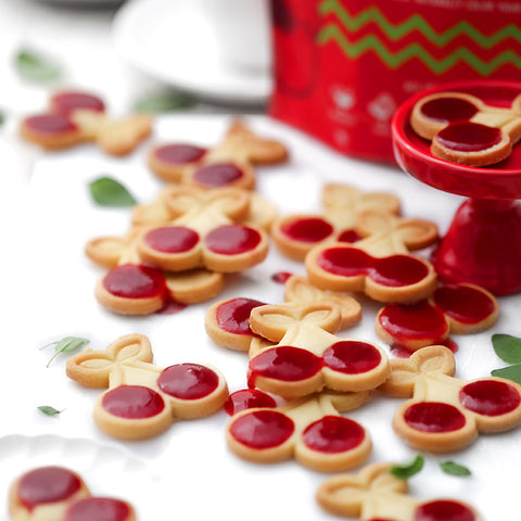 Almond Shortbread Cookie with Strawberry Red Beet Compote
