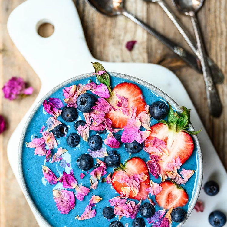Blue Spirulina Smoothie Bowl – Suncore Foods Inc.