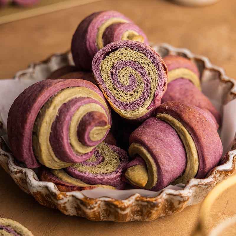 Suncore Foods Green & Purple Butterhorn Rolls