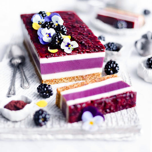 Suncore Foods No-Bake Blackberry & Acai Berry Cake