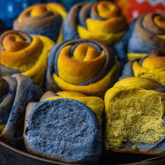 Suncore Foods Duotone Rose Blossom Dinner Rolls